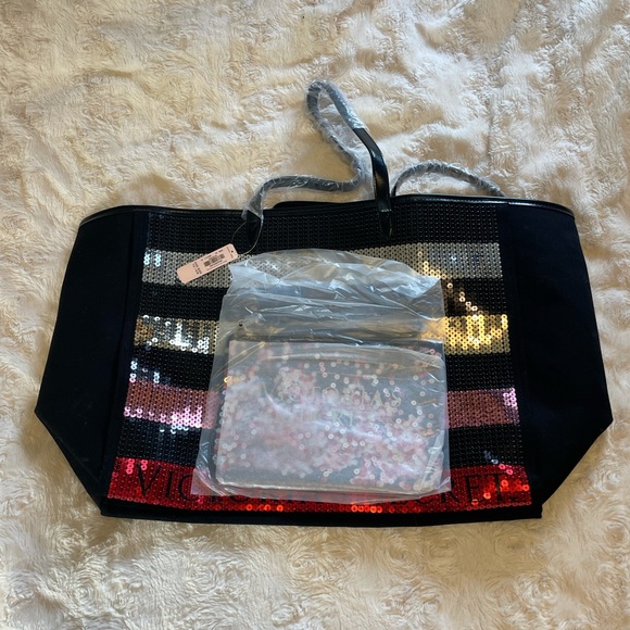 Victoria’s Secret Tote With Pouch - Picture 3 of 6